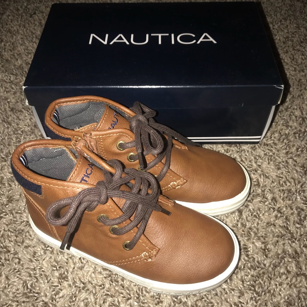 Boys Brown Nautica Shoes Size 11